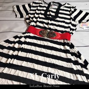 Lularoe XL Carly Black & White Stripes *UNICORN*